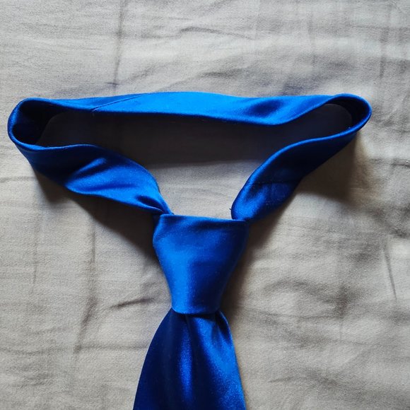 Vintage Gucci Silk Tie - Picture 2 of 7